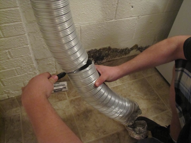 How to Repair a Dryer Vent