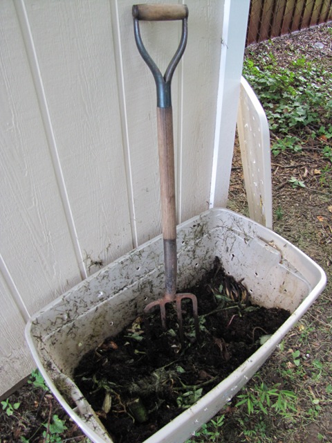 How To Create The Perfect DIY Compost Bins - Attractive & Inexpensive!