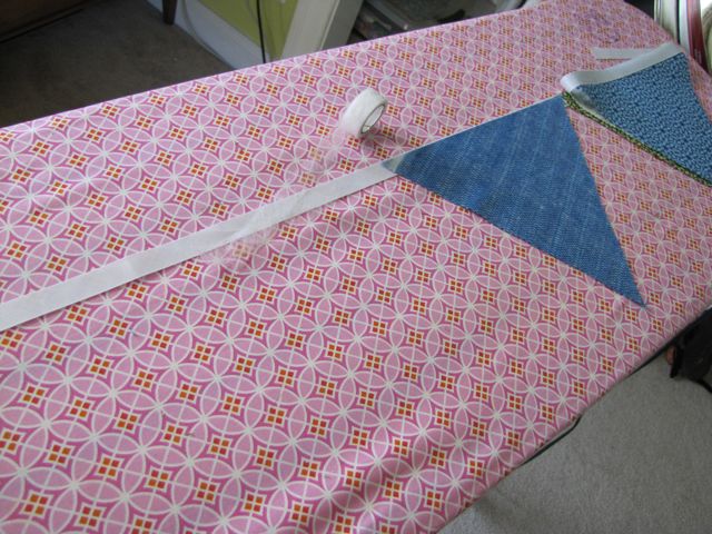 http://theborrowedabode.com/wp-content/uploads/2011/08/How-To-Fabric-Banner2.jpg