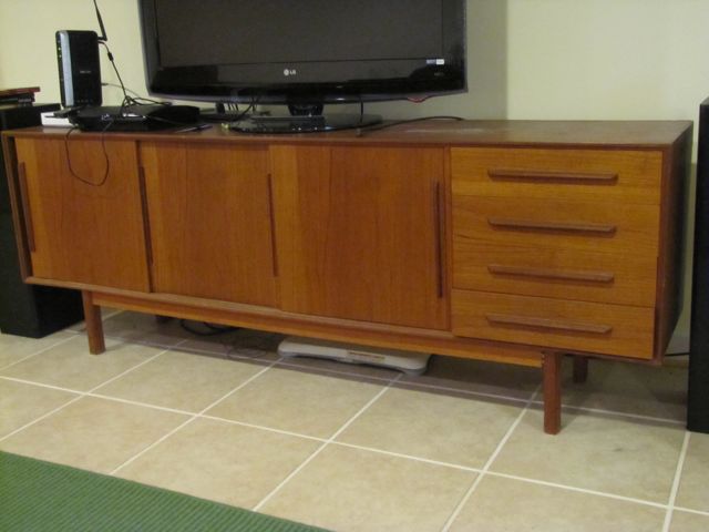 Mid-Century Buffet Credenza