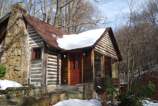 Log Cabin Ohiopyle | The Borrowed Abode