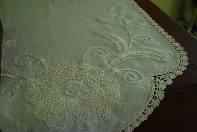 Vintage Embroidered Linen Runner | The Borrowed Abode