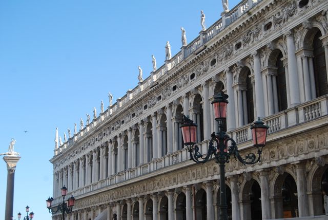 Venice Piazza San Marco | The Borrowed Abode