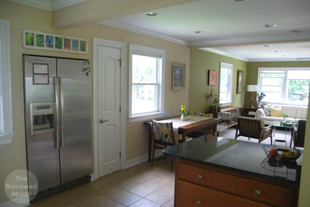 Rental House Tour Kitchen 2 | The Borrowed Abode