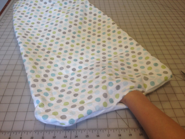 Waterproof diaper changing mat tutorial ♥ Fleece Fun