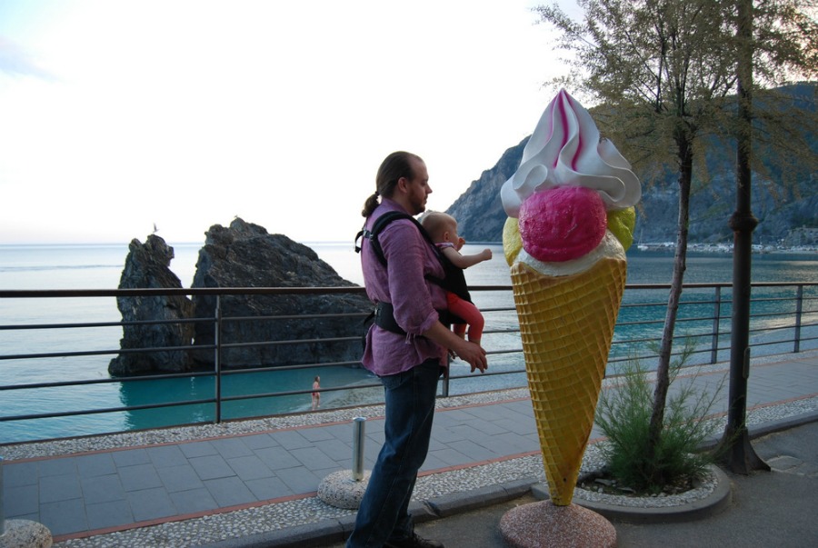 2016 Italy Monterosso Cinque Terre Giant Ice Cream