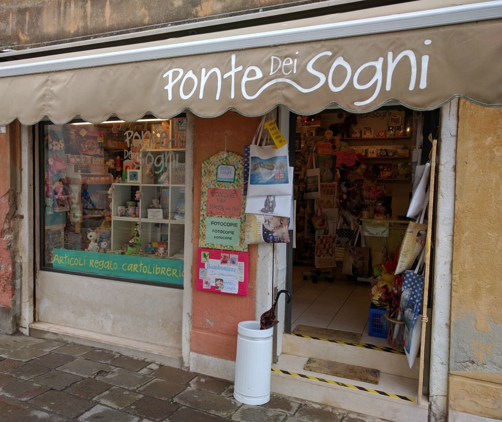 2016 Italy Venice Castello Ponte Dei Sogni Children's Toy Store